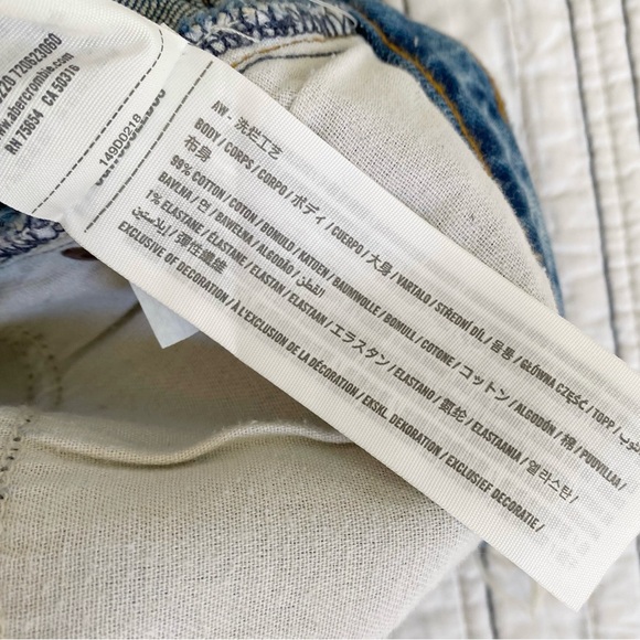 Abercrombie Low Rise Curve Love Cutoff Shorts Button Fly size 28 or 6 - Picture 6 of 7